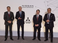 日産とルノーが資本対等化、4か月遅れで最終契約［新聞ウォッチ］ 画像