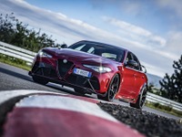 車が好きならアルファロメオが好きでしょう 画像