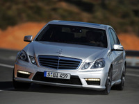 メルセデスベンツ Eクラス 新型…最強の E63AMG 登場 画像