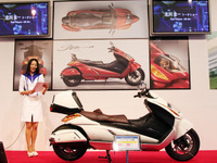 【東京モーターサイクルショー09】スズキ GSR400/ABS は9000回転からが… 画像
