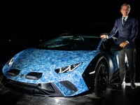 オフロードを走るランボルギーニ、1台限りの『ウラカン・ステラート』発表…地中海のブルーに着想 画像