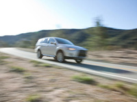 【ニューヨークモーターショー09】三菱 ランエボ顔の アウトランダー 出現 画像