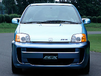 2002年内、ホンダは燃料電池車『FCX』をアメリカで販売開始 画像