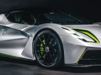 ロータスのハイパーEV『エヴァイヤ』に「ジェンソン・バトン」仕様…自身が装備をチョイス 画像
