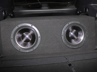 サブウーファーからの超低音は「モノラル」と「ステレオ」、どちらで鳴らす？…キーワードから読み解くカーオーディオ 画像
