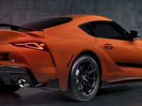 トヨタ『GRスープラ』に可変リアスポイラー装備…45周年記念車を米国で発売 画像