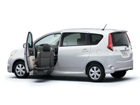 トヨタ パッソセッテ…リフトアップシート車などウェルキャブ設定 画像