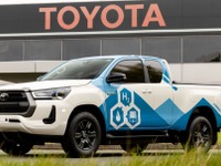 トヨタ『ハイラックス』に燃料電池車、航続600km以上…最新プロトタイプ発表 画像