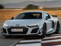 アウディ『R8』に17年の歴史を祝う特別モデル　9月12日に発表 画像