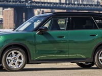 MINI クロスオーバー 新型のEV、北米仕様車を発表 画像