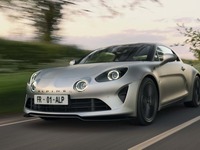 F1の最先端技術を投入！ アルピーヌに限定車『A110Sエンストン』登場…カーボンパーツ装備など 画像
