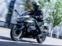 【カワサキ Ninja e-1】「eブースト」で最大9kWをプラス、加速［詳細画像］ 画像