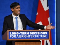 【株価】トヨタが続落---英首相発言、為替円安好感し買い先行も失速 画像