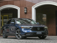 低く長いノーズにホンダのこだわり、フラッグシップセダンとなった新型『アコード』が先行公開 画像