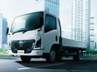 日産 アトラス をフルモデルチェンジ、2トンクラストラックから導入…表情一新、安全性能向上 画像