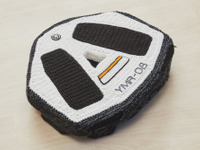 「使い勝手はビミョー…」ヤマハ公式も自虐するドローン型クッションを公開 画像