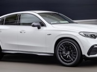 メルセデスAMG『GLCクーペ』新型に「43」を設定、電動ターボは421馬力 画像