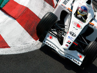 混乱するF1移籍市場---真夏に燃えるストーブリーグ 画像