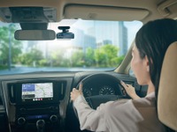 パイオニアのオールインワン車載器「NP1」、Apple CarPlay/Android Autoに対応 画像