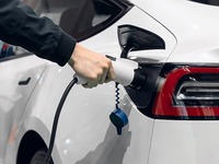 テラモーターズが東京都の都有施設でEV充電インフラを開始 画像