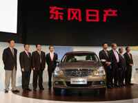 【上海モーターショー09】日産、GT-R など中国市場投入予定の14車種を展示 画像