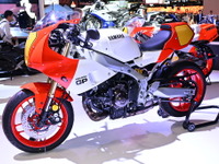 レトロだけど最先端！ヤマハ『XSR900GP』は、あの頃を懐かしむだけの存在じゃない…ジャパンモビリティショー2023 画像