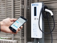 テラモーターズとakippaが提携、個人宅駐車場へのEV充電インフラ設置開始へ 画像