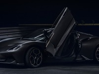 夜のマセラティ、スーパーカー『MC20』にブラック仕様「Notte」登場…世界限定50台 画像