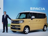 ［15秒でわかる］スズキ『スペーシア』新型…自走するコンテナ 画像