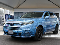 ホンダ CR-V にFCEV仕様登場、スーパー耐久で展示 画像