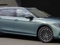 VW『パサート・ヴァリアント』新型は史上最大サイズ…欧州受注開始 画像