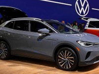 VWの電動SUV『ID.4』、ツインモーターを330馬力に強化…ロサンゼルスモーターショー2023 画像
