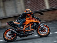 KTM 390デューク、フルモデルチェンジで戦闘力アップ…予約販売開始 画像