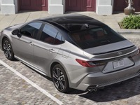 トヨタ カムリ 新型が北米で登場、日本の従来型は生産終了を発表---モデルチェンジ予定？ 画像