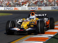 【ゴールデンウィーク】INGルノーF1マシンを展示 画像