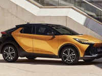 トヨタ C-HR 新型、英で2024年からデリバリー…日本市場に新型を導入？ 画像