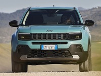 ジープ『アベンジャー』、6速MTのみのガソリン車も設定…欧州2024年型 画像