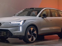 ボルボの最上位電動SUV『EX90』、日本円で1100万円超え…2024年米国発売へ 画像