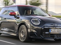 MINIのEV新型、まずはスポーティ仕様がデビュー［詳細画像］ 画像