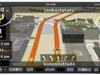 富士通テン、欧州市場向けに2DINカーナビを投入 画像