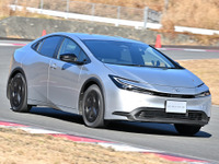 いったん役割を終えたプリウスが…渡辺陽一郎【日本カーオブザイヤー2023-2024】 画像
