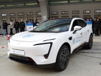 ZFの次世代テクノロジー搭載車を上海で試乗！ SDV時代のパワートレインとビークル・ダイナミクスとは 画像