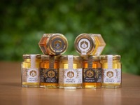 ベントレー、最新のブラックエディションは「ハチミツ」 画像