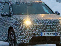 プジョー最大の電動SUV『e-5008』プロトタイプを激写！ ボディを拡大し最上級クラスに 画像
