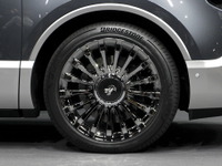 トヨタ センチュリー 新型、ブリヂストン「ALENZA 001」を装着 画像