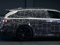 サンタクロースは『M5ツーリング』でやって来る？　BMWが2024年の復活を予告 画像