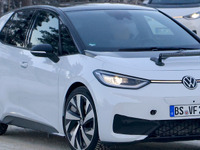 VW初の「電動GTI」はID.3？それとも…プロトタイプ車両をスクープ 画像