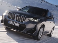 BMWグループの電動車世界販売30％増、EVは7割増し　2023年 画像