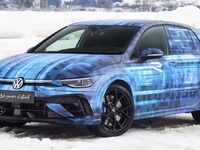 VW ゴルフR 改良新型、プロトタイプ公開…実車は2024年半ば発表へ 画像