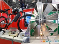 独自技術を活かしたインホイールモーターが小型モビリティ市場で成長中…オートモーティブワールド2024 画像